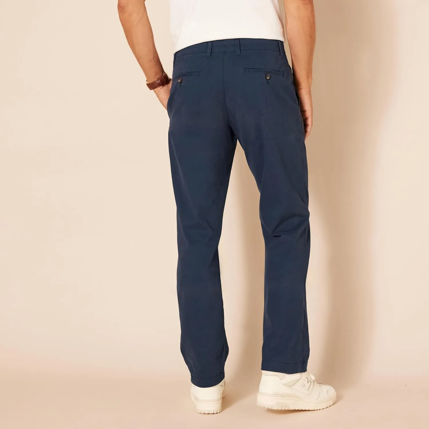 Amazon Essentials Men's Athletic-Fit Casual Stretch Chino Pant (Available in Big & Tall)